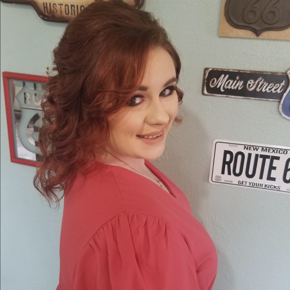 Meet your Posher, Destinee